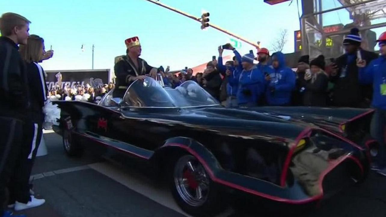 Jerry Lawler Makes Epic Entrance At ESPN College Gameday (11/2/2019)