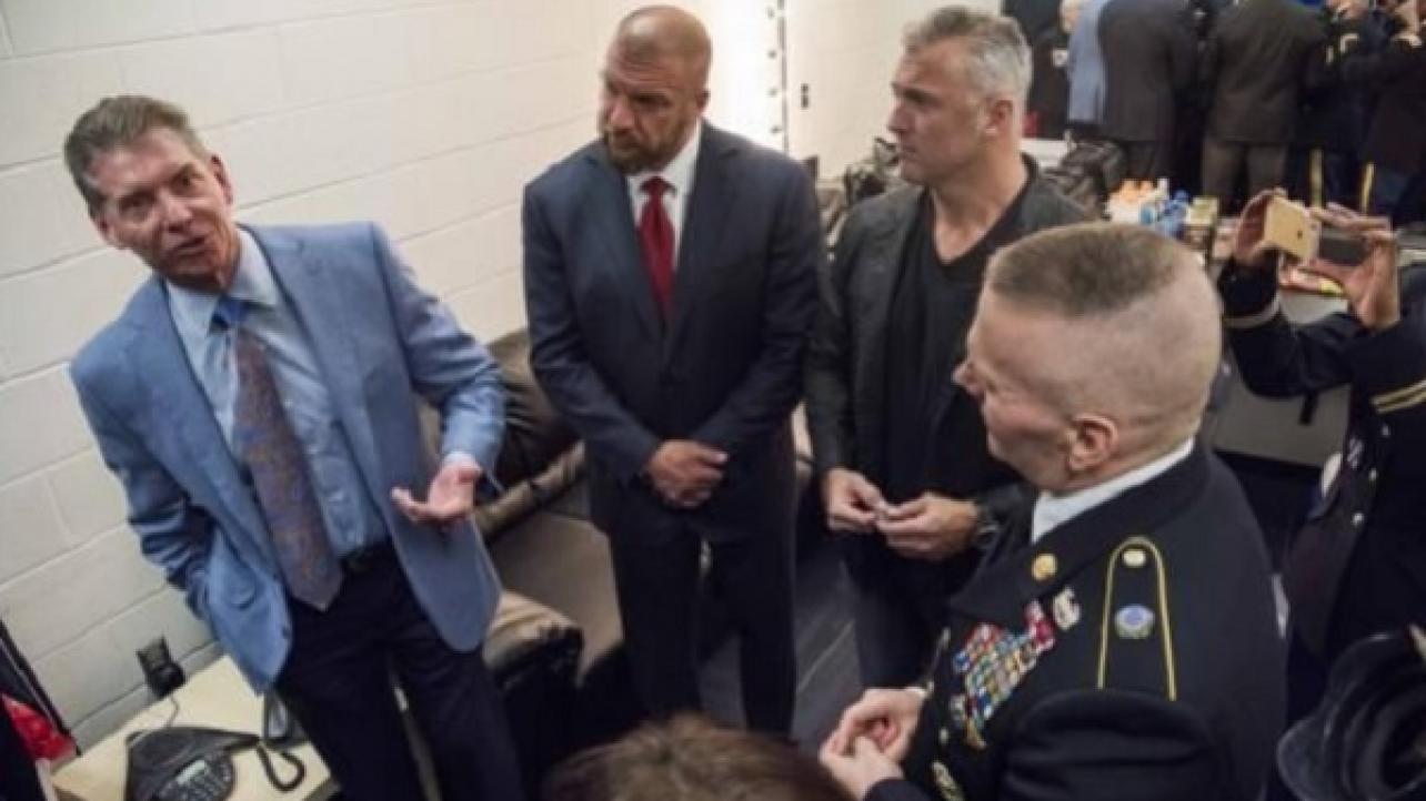 Vince McMahon Holds A Meeting Backstage At Nassau Coliseum Before WWE Raw (11/4/2019)